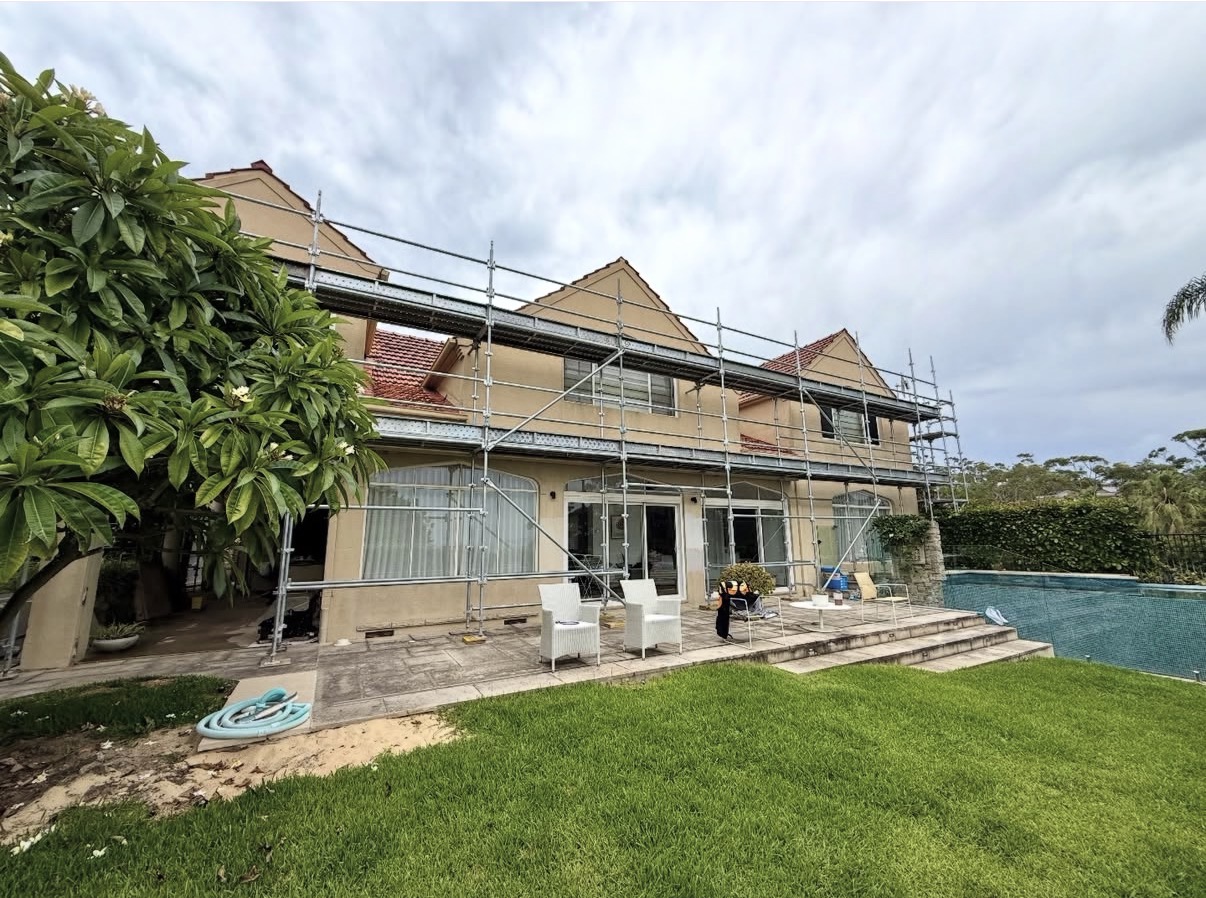 Scaffolding prestige home with pool Collaroy Northern Beaches Sydney